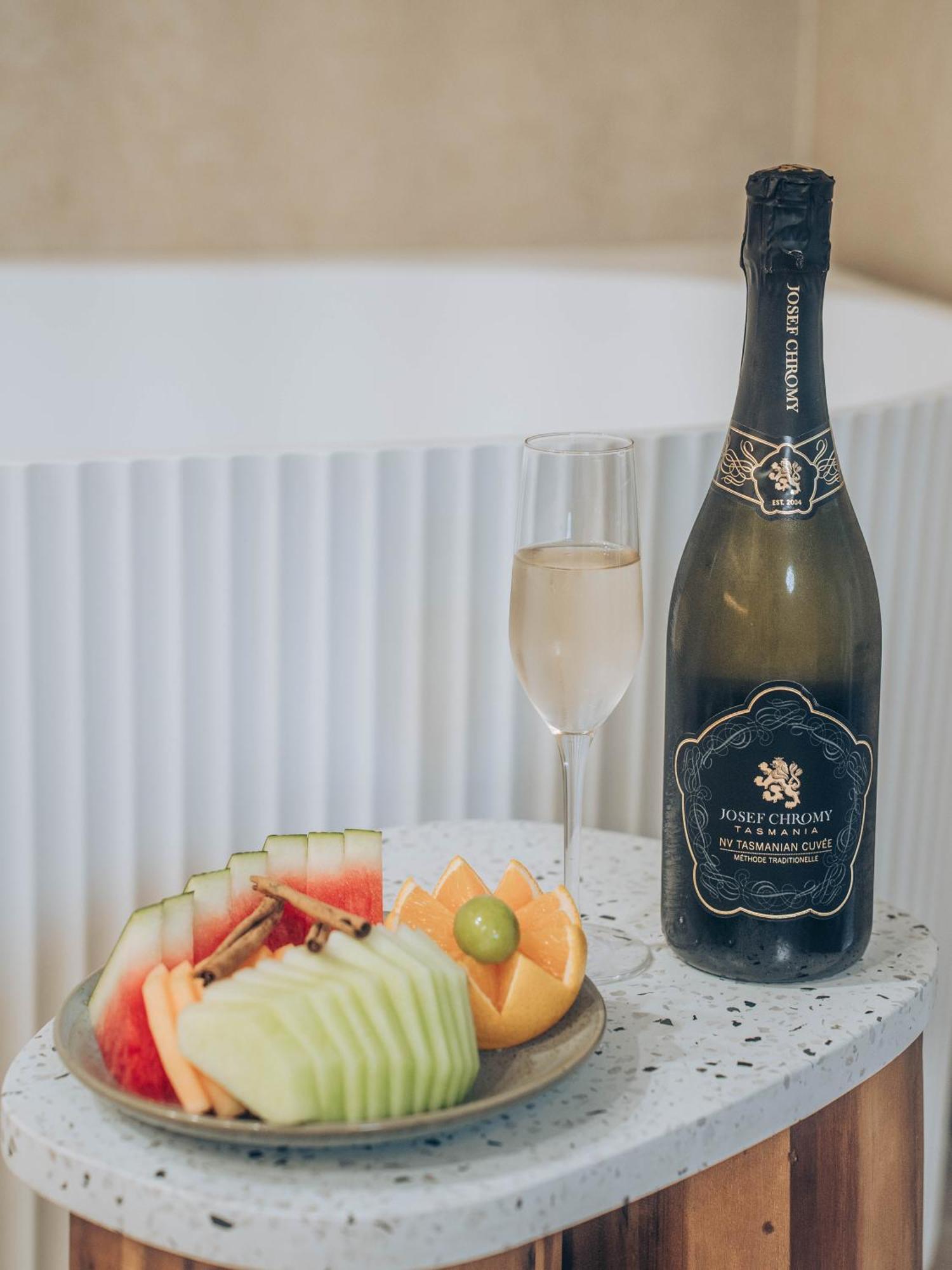 Risby Cove Boutique Hotel ストラーン エクステリア 写真