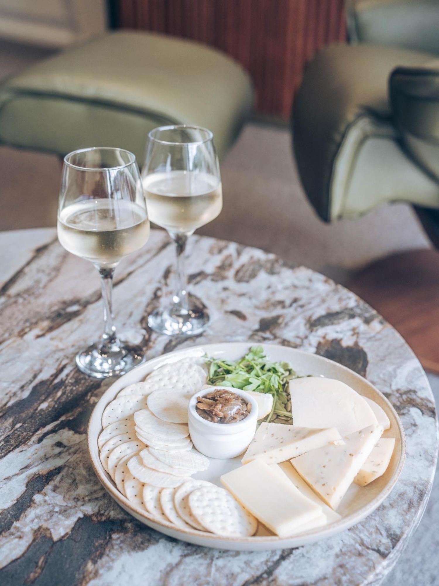 Risby Cove Boutique Hotel ストラーン エクステリア 写真