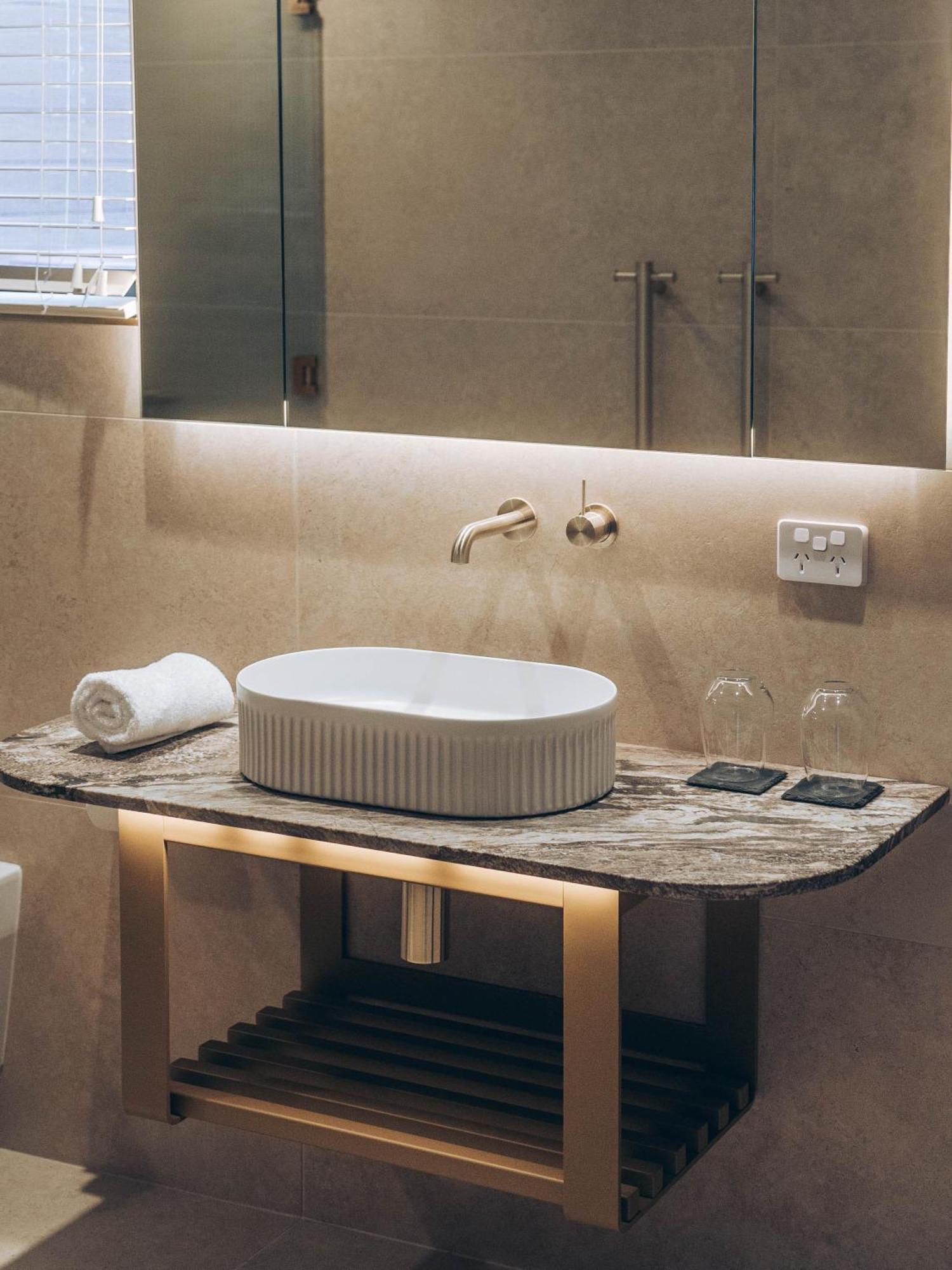Risby Cove Boutique Hotel ストラーン エクステリア 写真